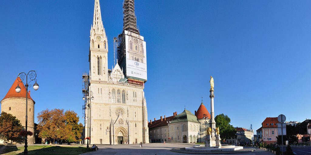 This image has an empty alt attribute; its file name is Zagreb-Things-to-do-in-Zagreb-Upper-City-Travel-Croatia-Adventures-Croatia-1024x512.jpg