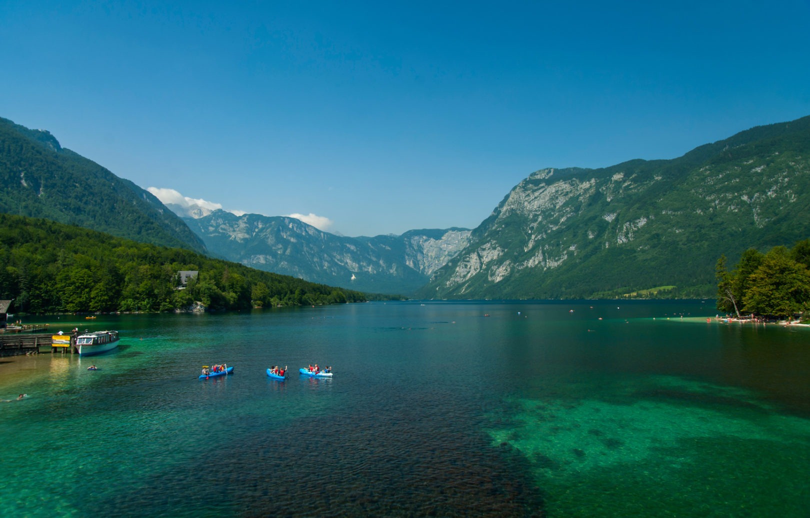 This image has an empty alt attribute; its file name is Adventures-Croatia-Bohinj-Lake-in-Slovenia.jpg