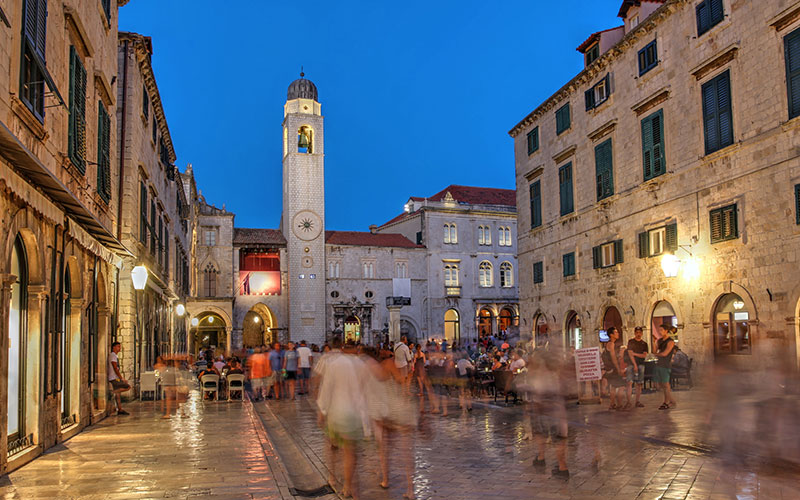 This image has an empty alt attribute; its file name is Dubrovnik-Stradun-Adventures-Croatia.jpg